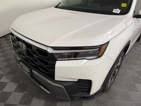 Used 2026 Honda Pilot Elite image 9