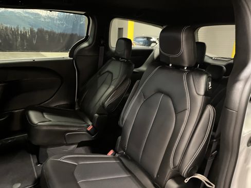 New 2026 Chrysler Voyager LX image 14