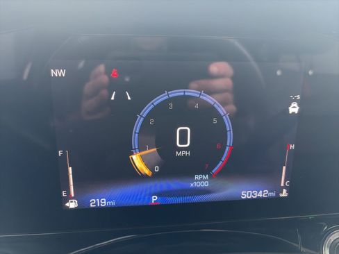 Used 2024 Chevrolet Trax RS w/ Sunroof Package image 20