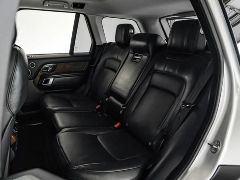 Used 2018 Land Rover Range Rover HSE image 33