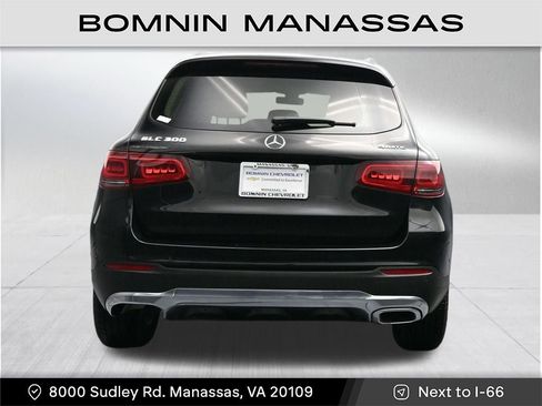 Used 2021 Mercedes-Benz GLC 300 4MATIC image 4