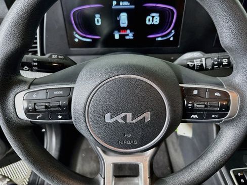 Certified 2023 Kia Sportage LX AWD/4WD image 11