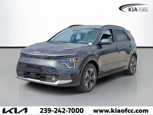New 2026 Kia Niro Wind FWD image 3