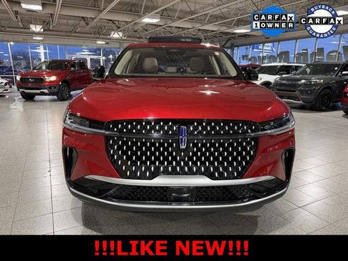 Used 2025 Lincoln Nautilus Premier w/ Equipment Group 102A image 3