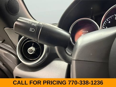 Used 2019 MAZDA MX-5 Miata Grand Touring w/ GT-S Package RWD image 17