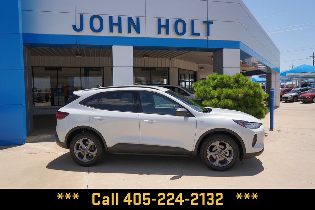Used 2025 Ford Escape ST-Line AWD/4WD image 9