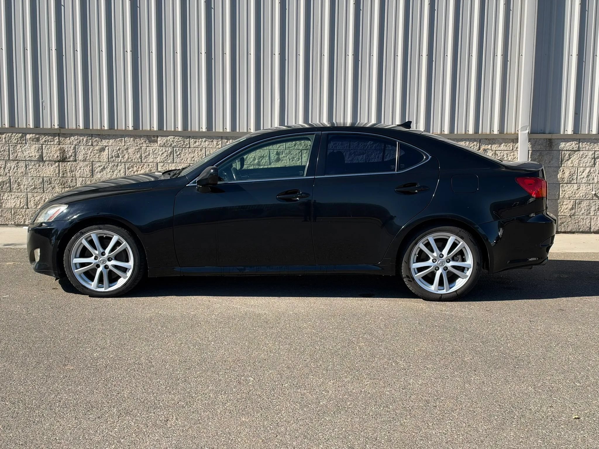 Used 2007 Lexus IS 350 RWD image 6