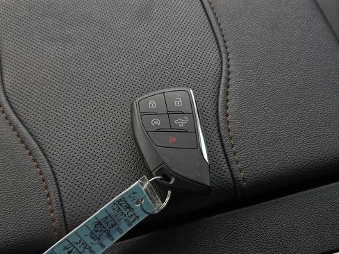 Used 2025 GMC Sierra 2500 AT4 AWD/4WD image 42