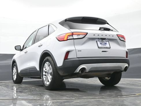 Used 2021 Ford Escape SE w/ Convenience Package FWD image 42