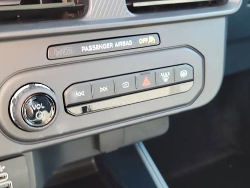 New 2025 Ford Maverick XL w/ Equipment Group 101A image 33