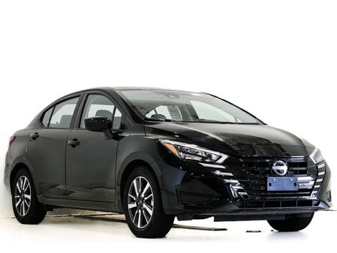 Used 2025 Nissan Versa SV FWD image 1
