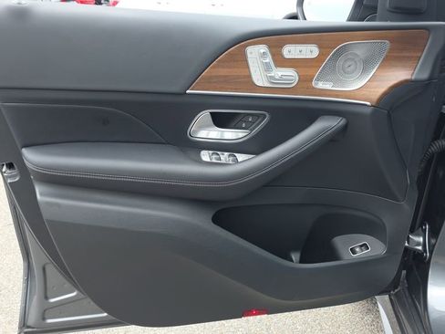 Certified 2025 Mercedes-Benz GLE 350 4MATIC image 11
