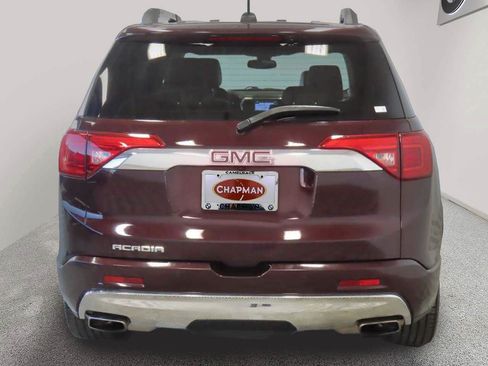 Used 2018 GMC Acadia Denali w/ Technology Package FWD image 4
