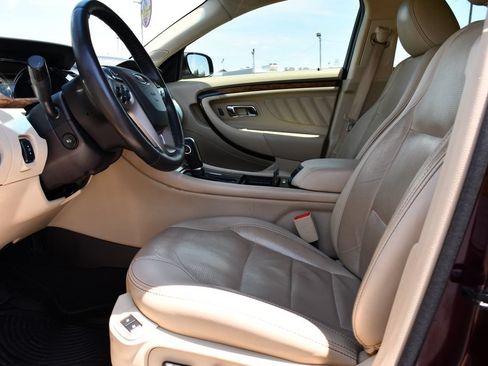 Used 2019 Ford Taurus Limited FWD image 14