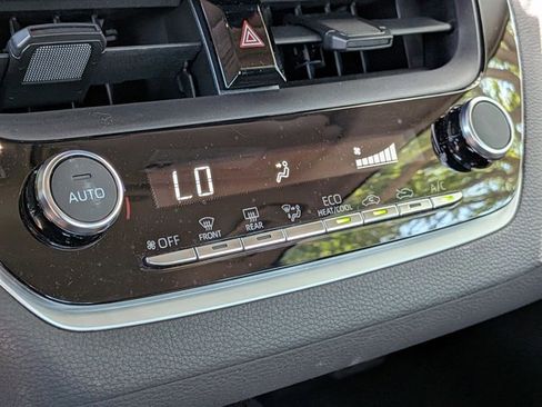 Used 2023 Toyota Corolla LE image 9