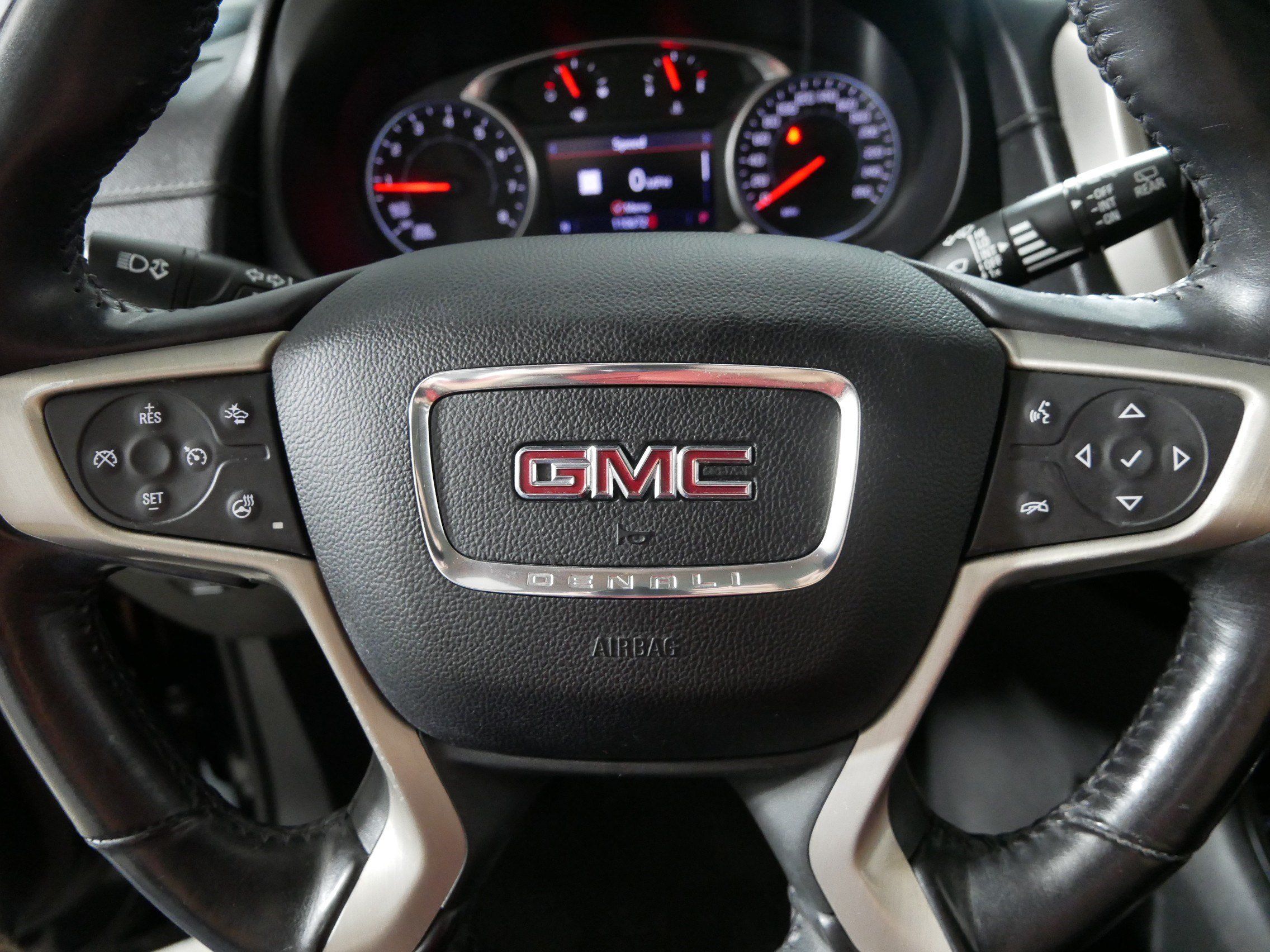 Used 2019 GMC Terrain Denali w/ GMC Pro Grade Package AWD/4WD image 25