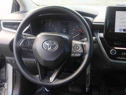 Used 2025 Toyota Corolla LE FWD image 8