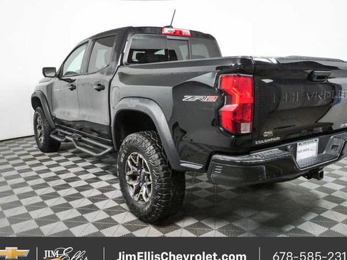 Used 2024 Chevrolet Colorado ZR2 w/ ZR2 Convenience Package III AWD/4WD image 30