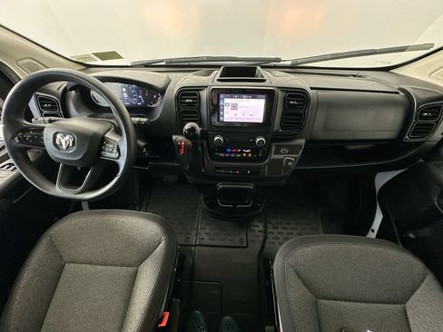 Used 2025 RAM ProMaster 2500 w/ U-Haul Equipment Group FWD image 10