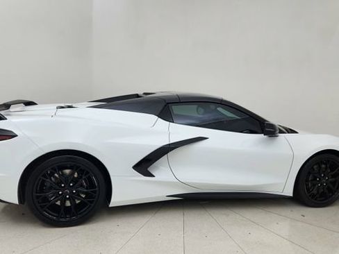 Used 2024 Chevrolet Corvette Stingray Preferred Conv w/ Z51 Performance Package RWD image 18