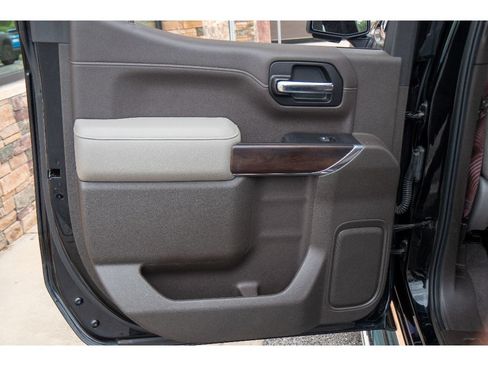 Used 2020 GMC Sierra 1500 SLT w/ SLT Premium Plus Package AWD/4WD image 17