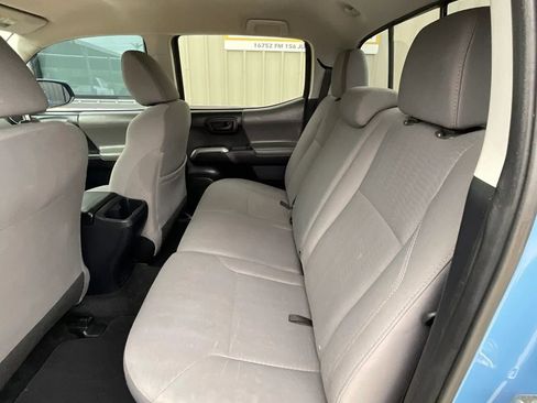 Used 2019 Toyota Tacoma SR5 image 25