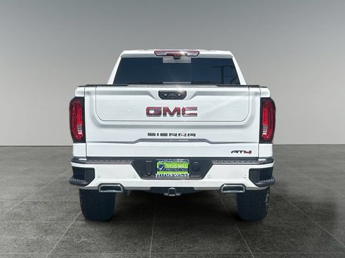 Used 2025 GMC Sierra 1500 AT4 w/ AT4 Premium Package AWD/4WD image 6