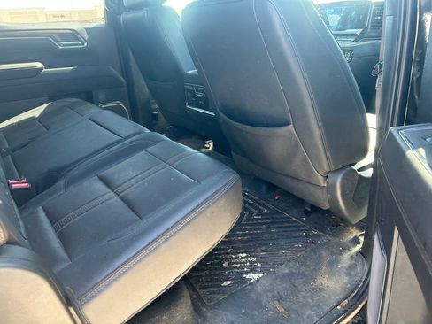 Used 2023 Chevrolet Silverado 1500 High Country w/ Technology Package image 3