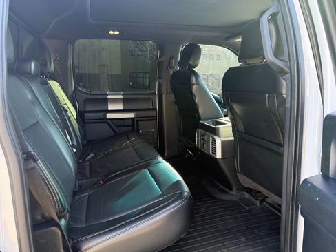 Used 2015 Ford F150 Lariat image 12