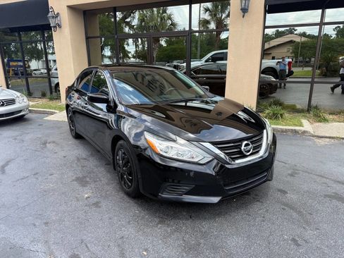 Used 2018 Nissan Altima 2.5 S w/ S Convenience Package FWD image 1