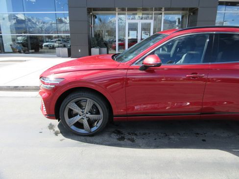 Used 2023 Genesis GV70 3.5T Sport w/ Sport Prestige Package image 2