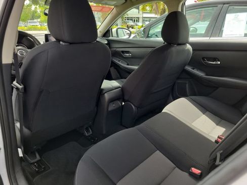Used 2023 Nissan Sentra SV FWD image 30