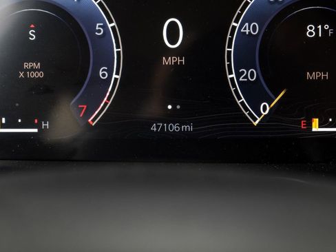 Used 2022 Jeep Grand Cherokee L Limited RWD image 3