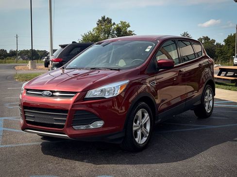 Used 2016 Ford Escape SE FWD image 17