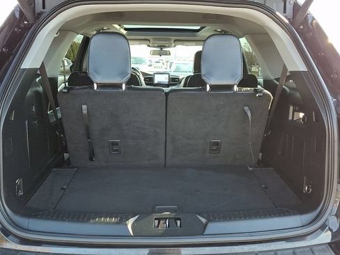 Used 2023 Ford Explorer XLT w/ Equipment Group 202A AWD/4WD image 31