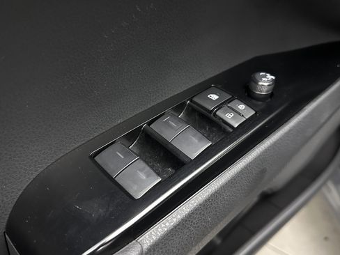 Used 2025 Toyota Camry LE FWD image 11