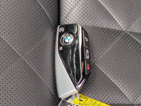 Certified 2023 BMW X7 xDrive40i w/ M Sport Package image 37