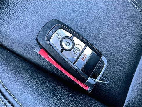 Used 2020 Ford Ranger Lariat w/ Equipment Group 501A Mid image 11