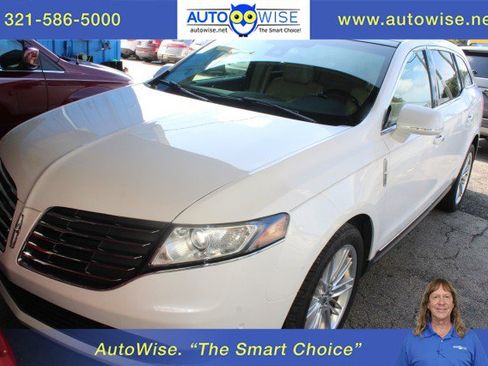 Used 2018 Lincoln MKT AWD w/ Technology Package image 1