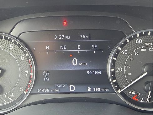 Used 2024 Nissan Armada SL AWD/4WD image 23