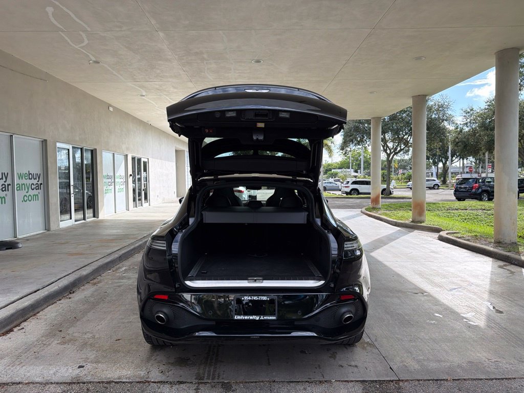 Used 2021 Aston Martin DBX AWD/4WD image 41