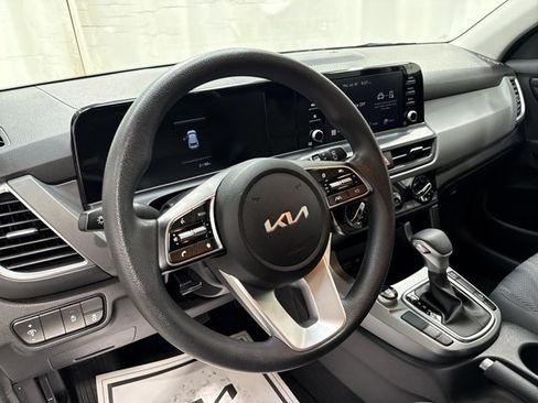 Certified 2024 Kia Seltos LX AWD/4WD image 25