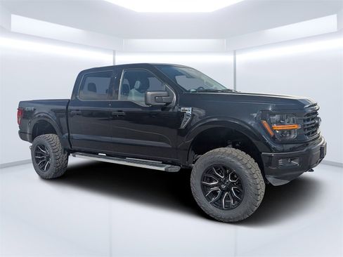 Used 2024 Ford F150 XLT image 2