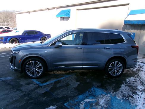 Used 2020 Cadillac XT6 Premium Luxury image 3
