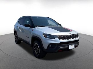 Used 2025 Jeep Compass Trailhawk AWD/4WD video 2