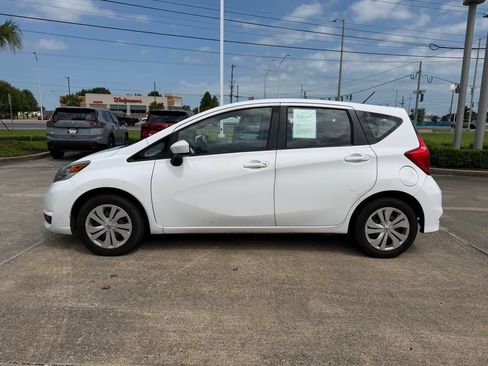 Used 2017 Nissan Versa Note S Plus FWD image 2