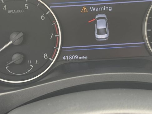 Used 2025 Nissan Altima 2.5 SV FWD image 34