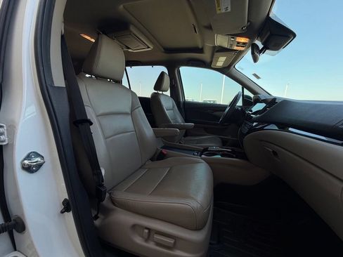 Used 2021 Honda Pilot Touring image 24