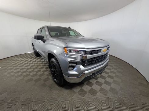 Used 2024 Chevrolet Silverado 1500 LT AWD/4WD image 28