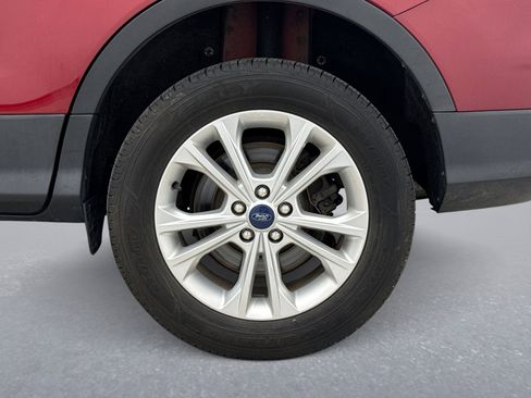 Used 2018 Ford Escape SEL image 12